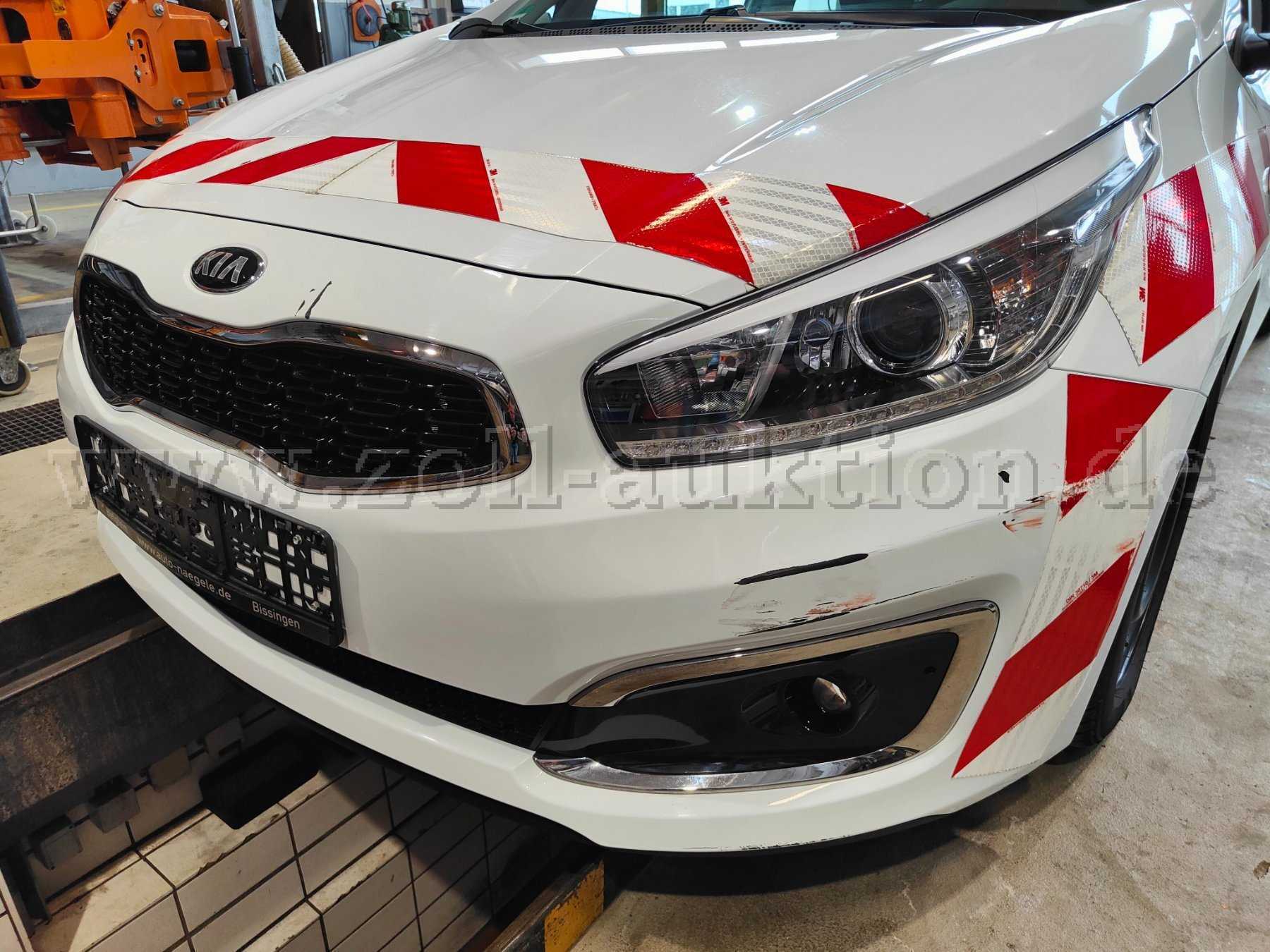 Lackschaden Stoßstange Vorne Links