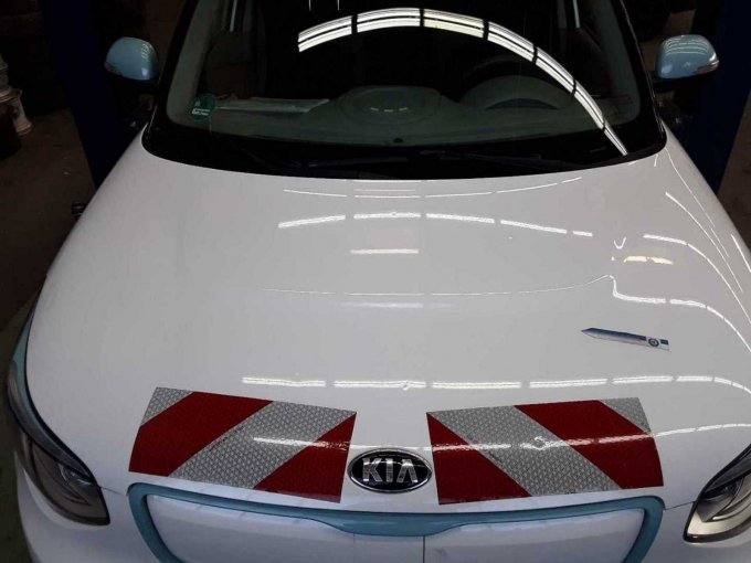 Kia e-Soul Motohaube Lackschaden