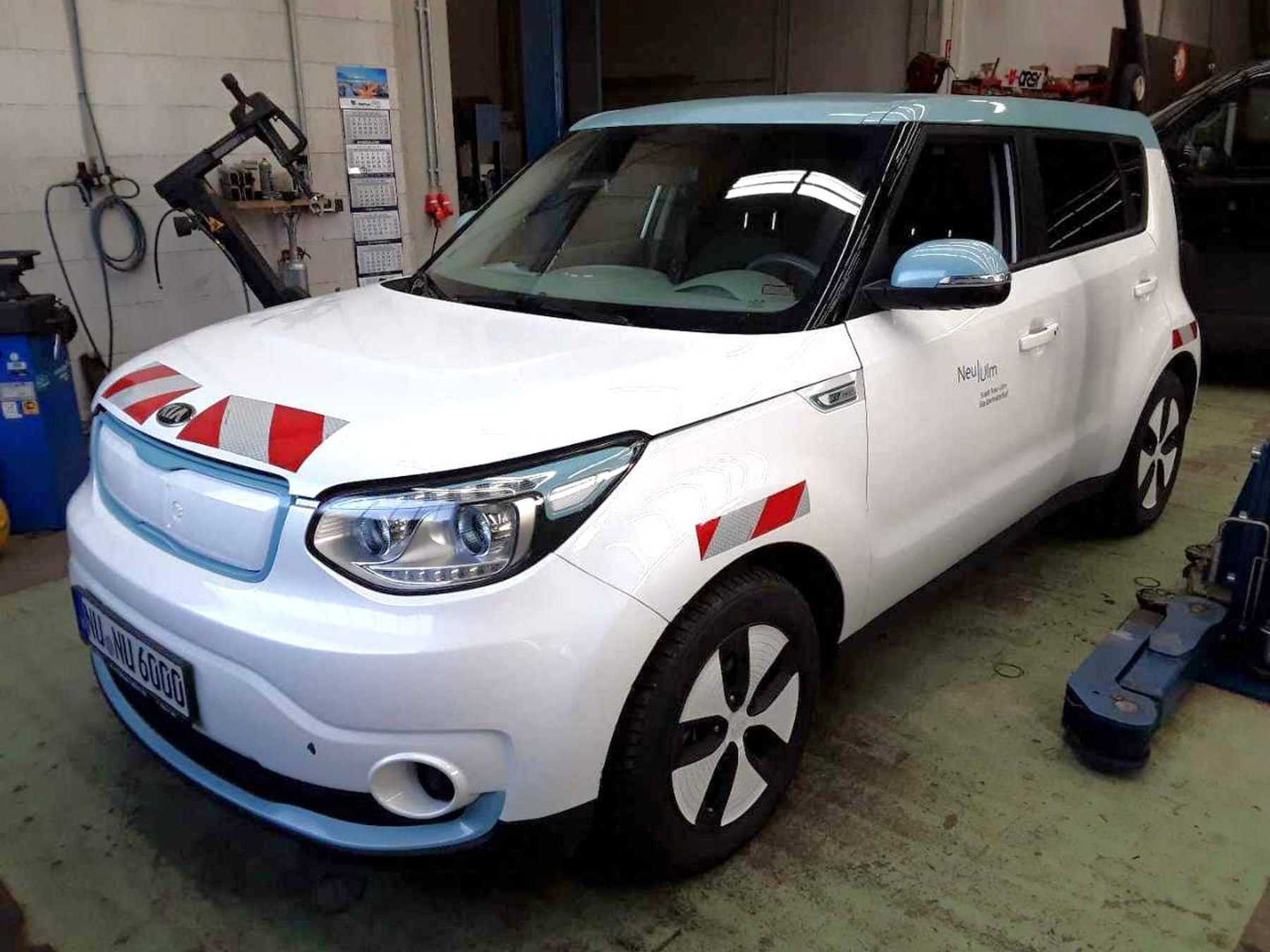 Kia e-Soul Front- und Seitenansicht
