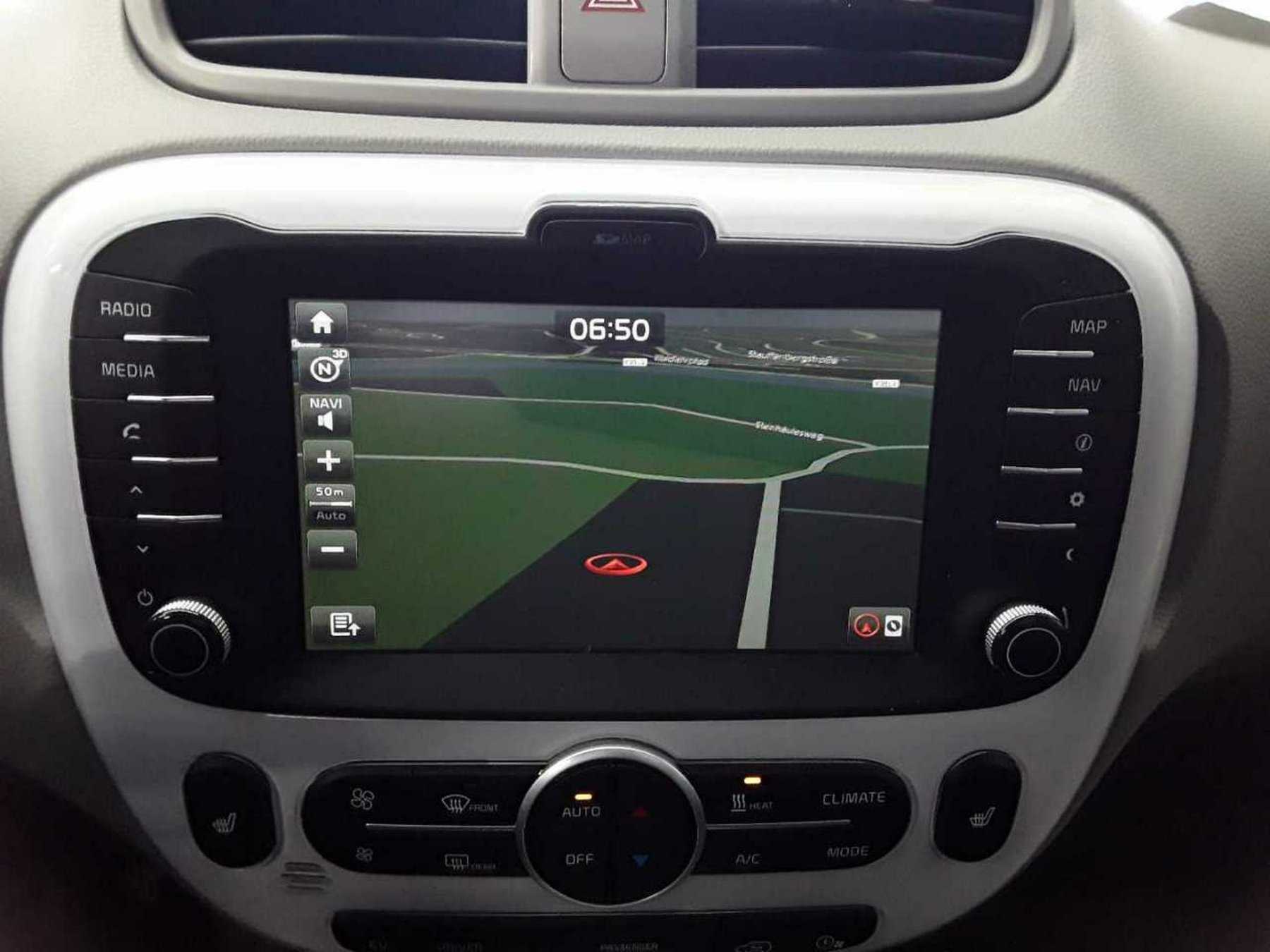 Kia e-Soul Radio, Navigation, etc.