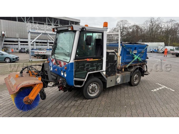 Ansicht vorne/seitlich links