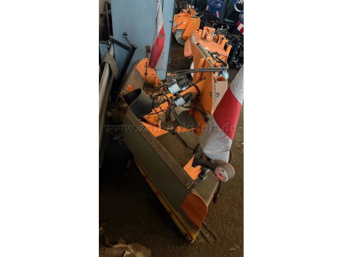 Ansicht Schneepflug vorne