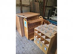 Wandschränke, Schuhablage und Wickeltisch
