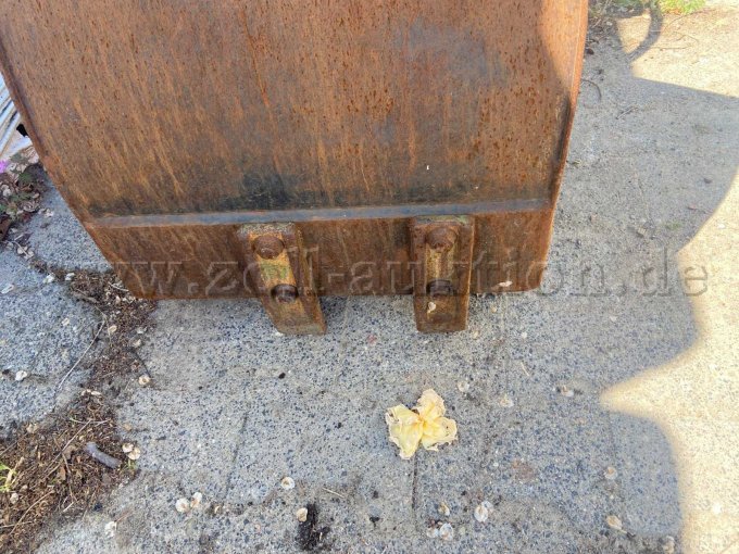 Schneide mit Zähnen