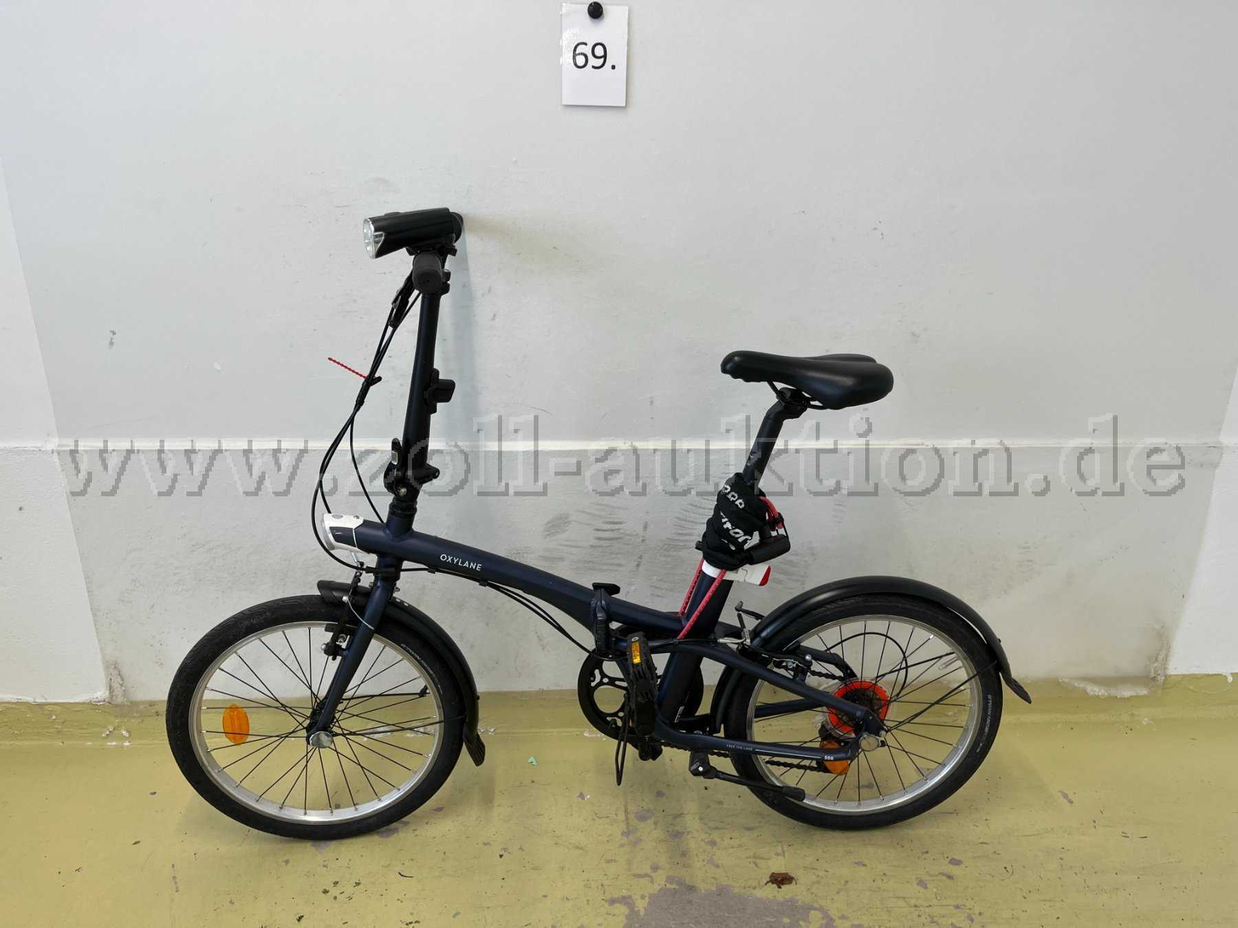 Klapprad von Oxylane, links