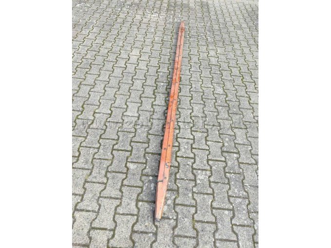 Leiter zusammengeklappt