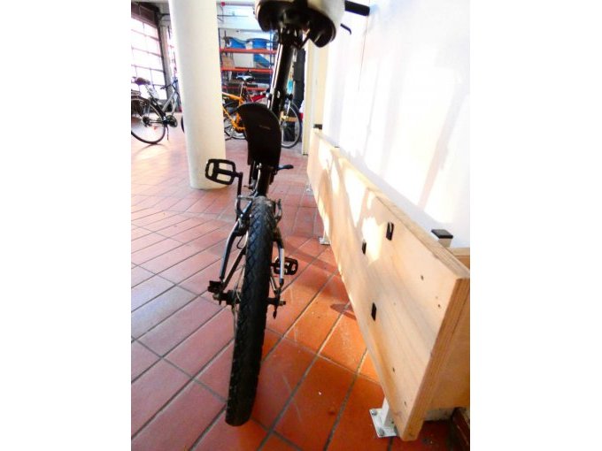 Klapprad BTwin_ Ansicht von hinten