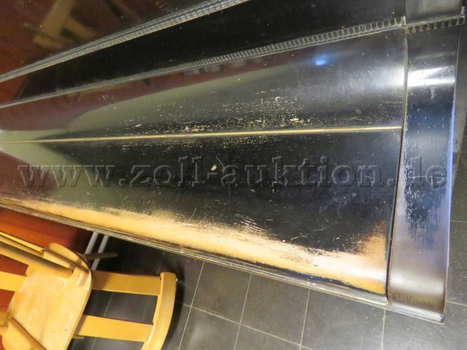 Klavier mit Gebrauchsspuren