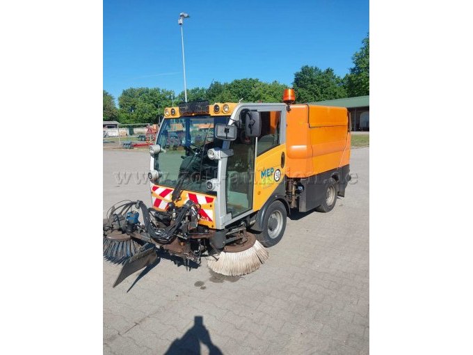 Kleinkehrmaschine Citycat Frontansicht 2