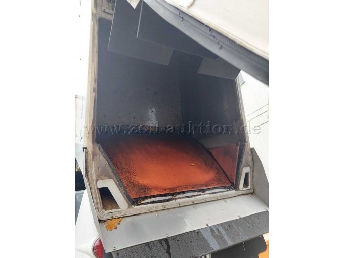 Kehrgutbehälter innen