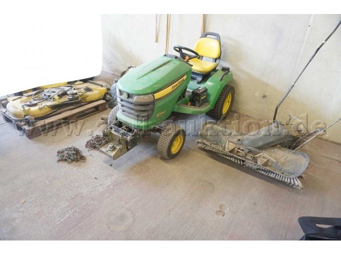 Übersicht Traktor und Anbauteile