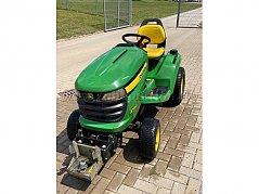 Frontansicht Traktor