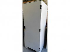 Ansicht Serverschrank geschlossen