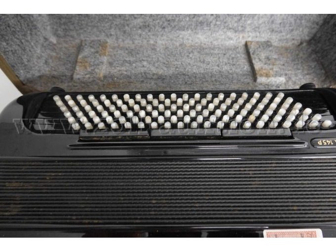 1 Knopfakkordeon der Marke HOHNER Modell Atlanta 145 P Ansicht der Tasten