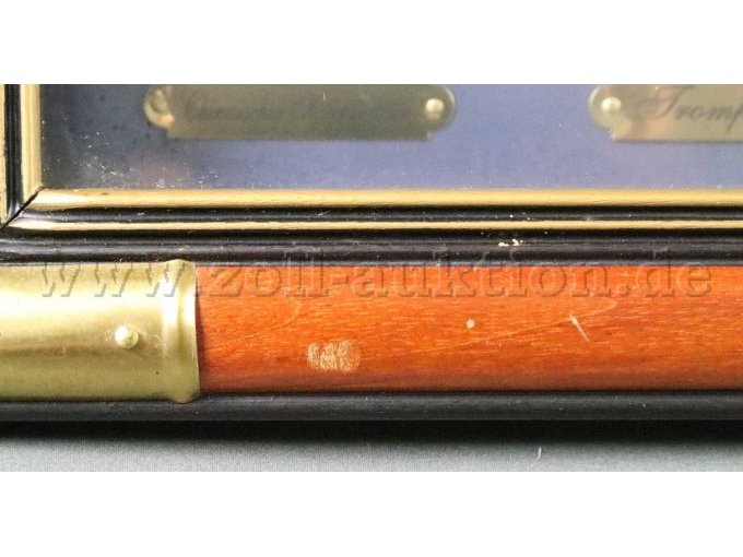 Beschädigung Rahmen Vorderseite unten links