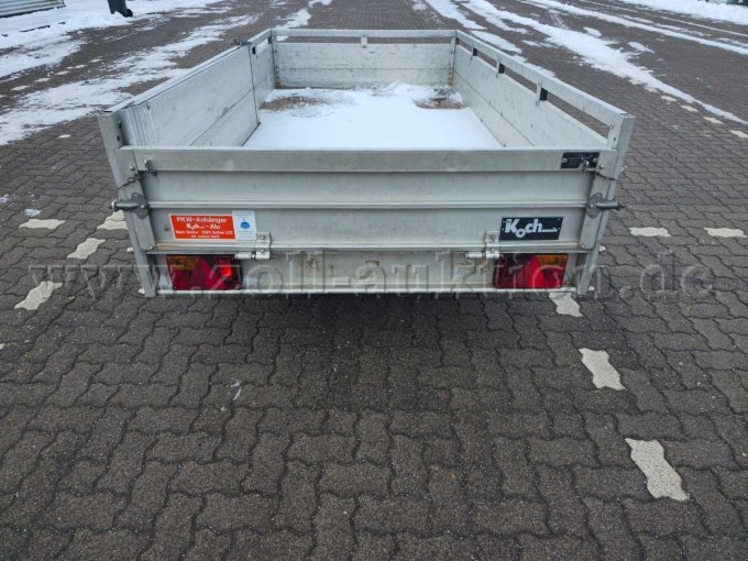 Anhänger hinten