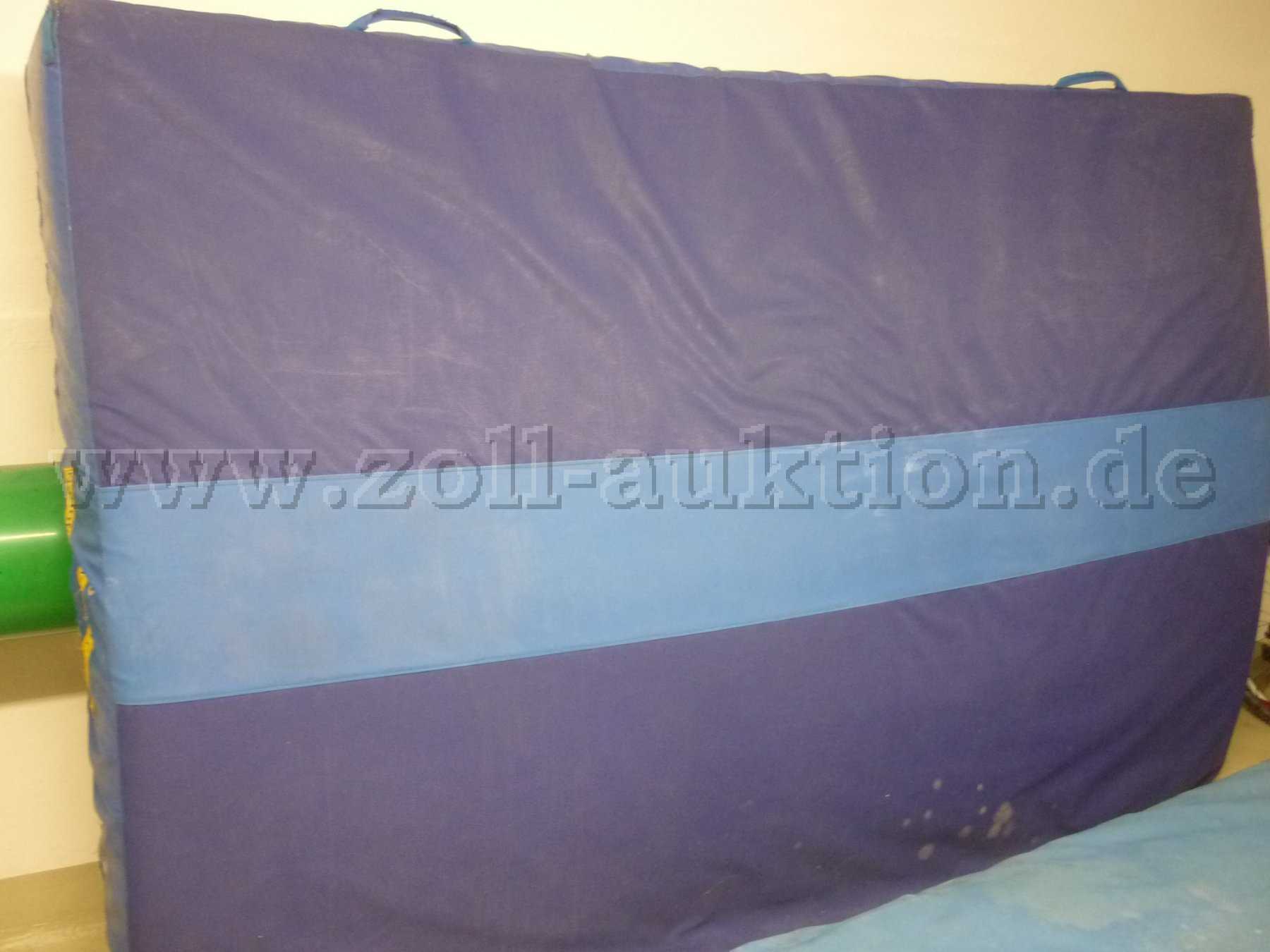 Kombi-Weichbodenmatte siehe Flecken rechts unten