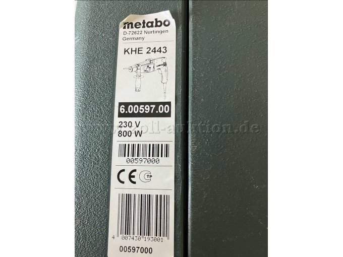 CE Kennung + Modell-Label