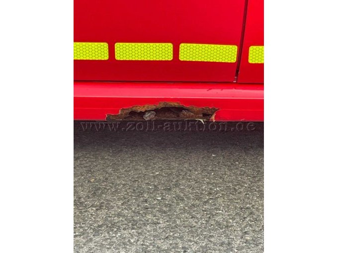 Detailansicht Schaden Schweller Rechts