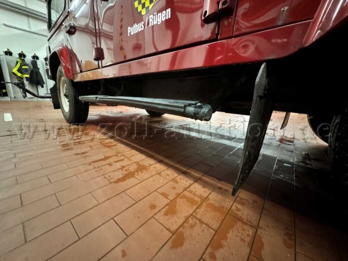 Einstieg rechts leicht verbogen