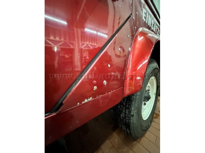 Korrosion linke Seite hinterer Bereich