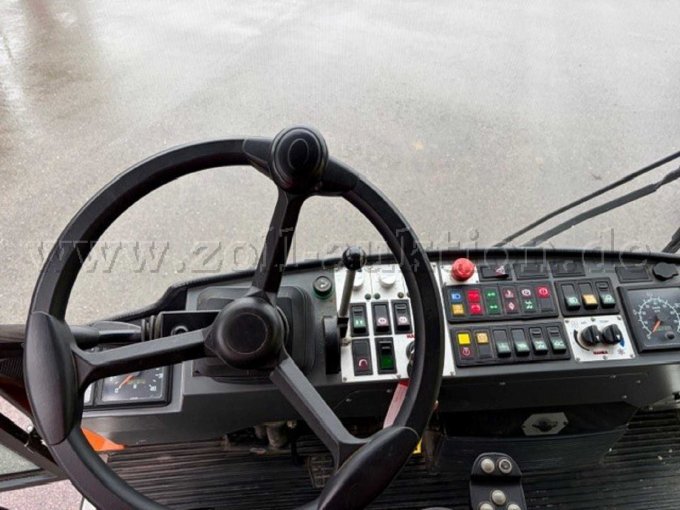 Cockpit, linke Hälfte