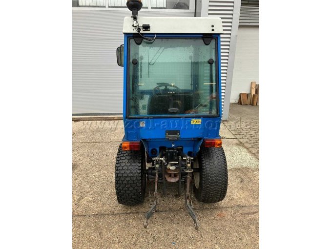 ISEKI 2120 Rückansicht