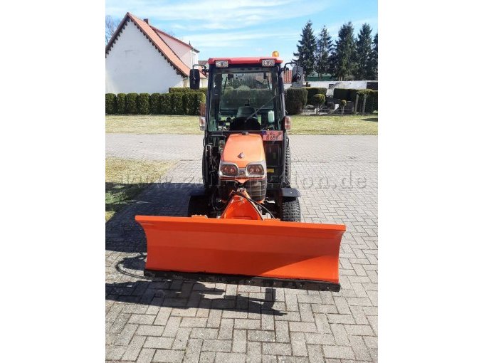 Schiebeschild (Fronthydraulik mit Kupplungsdreieck)