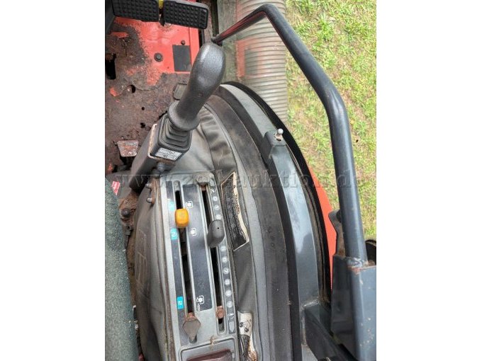 1 Kommunaltraktor Kubota STα-35 mit Zubehör – Defekt / Teileträger – foto 6 – kavel bij Zoll-Auktion, Hamburg