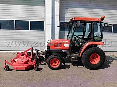 Kubota mit Mähwerk