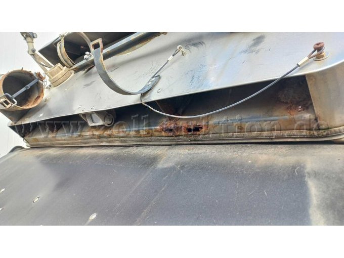 Rost am Deckel Kehrbehälter