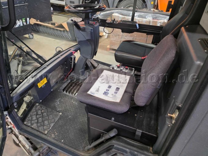Kompaktkehrmaschine Schmidt Swingo Compact 200, Beifahrersitzplatz Ansicht