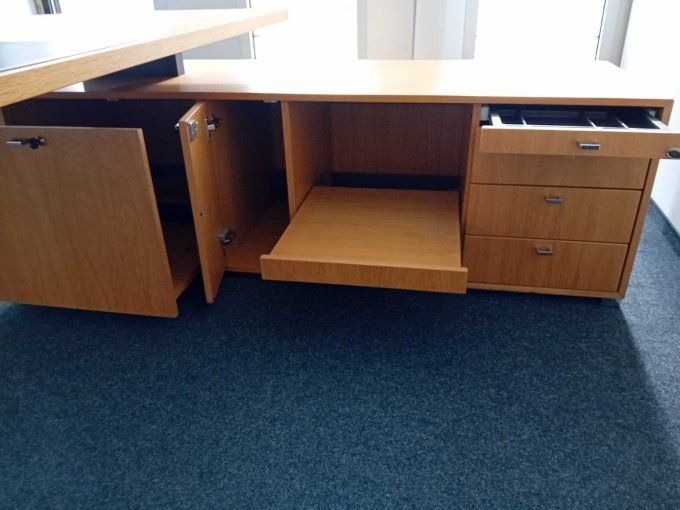 Unterstellschrank vorne 1