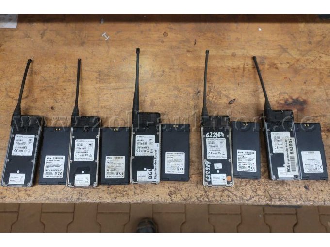 Funkgeräte von hinten