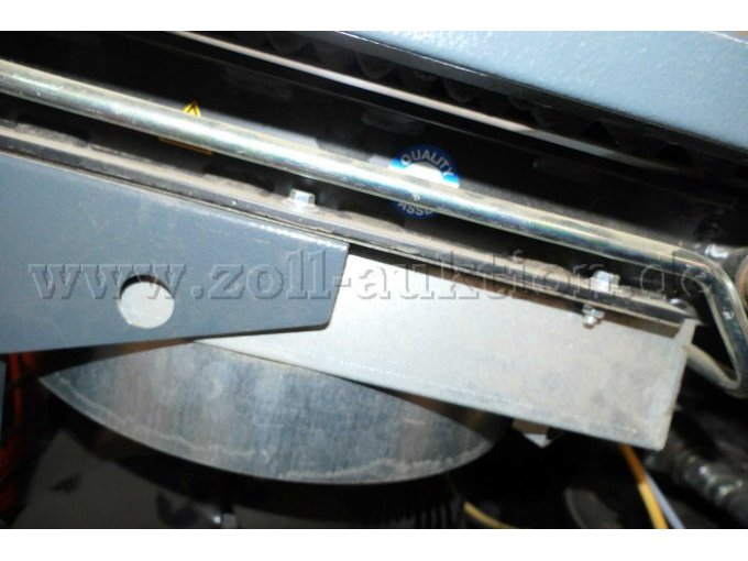 Detailaufnahme 2 der Innenansicht aus Sicht der geöffneten Klappe