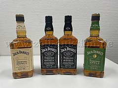 4 Flaschen von vorne