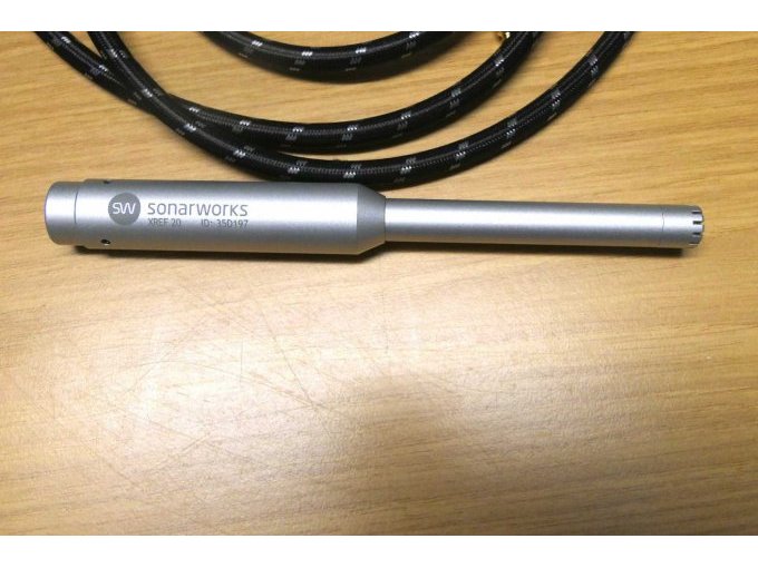 ganze Ansicht Messmikrofon