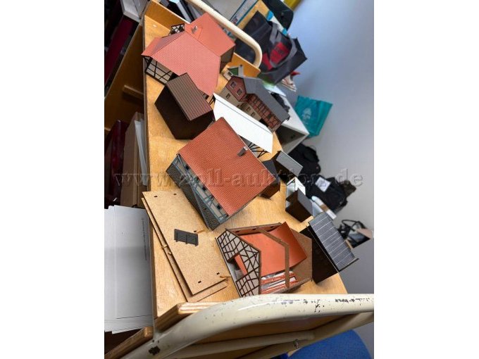 1 set van 12 lasergesneden bouwpakketten, modelbouw, H0-spoor – foto 2 – kavel bij Zoll-Auktion, Bad Kreuznach