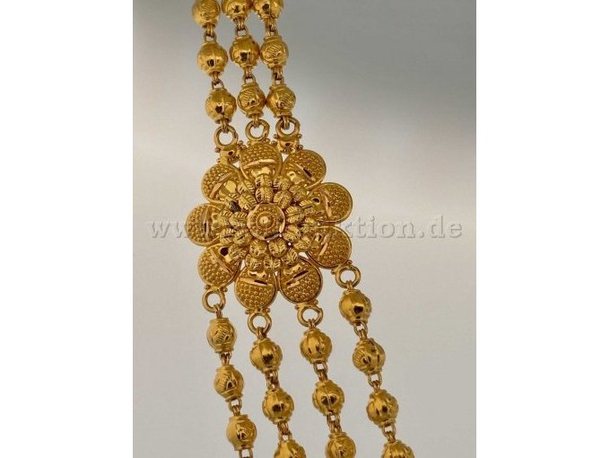 Halskette 1, Detailansicht, Zwischenstück