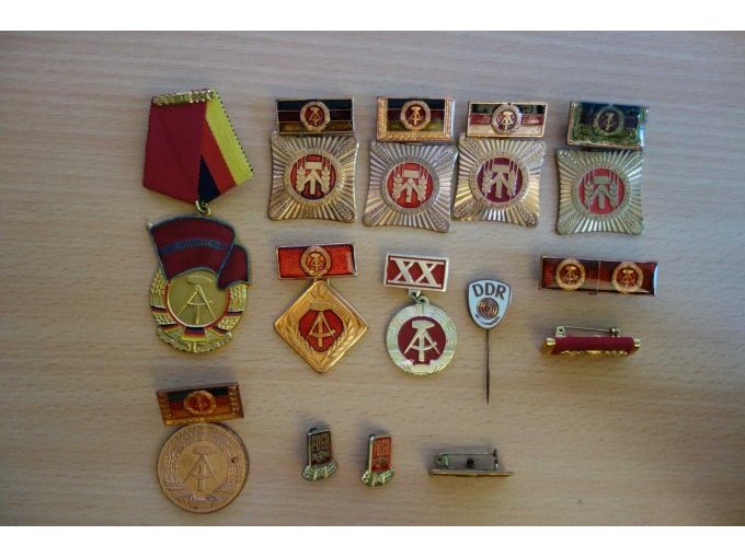 Anstecker/Anstecknadel Anstecker/Anstecknadel