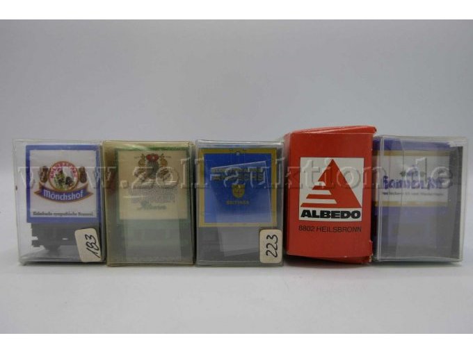 Detailansicht Modelle Teil 2 von rechts