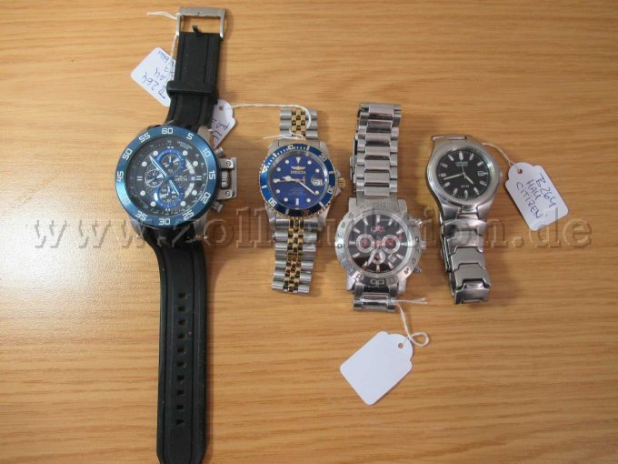 Konvolut mit vier Uhren Konvolut mit vier Uhren