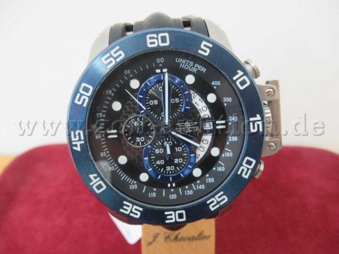 Frontansicht INVICTA 1