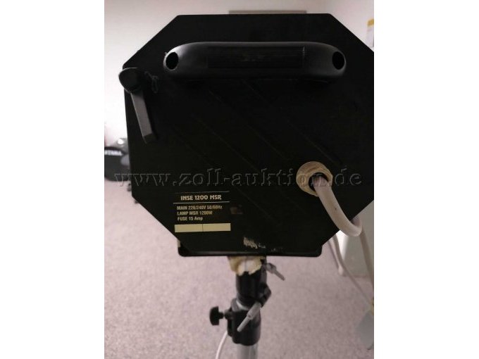 Spot Rückseite mit Modellkennung