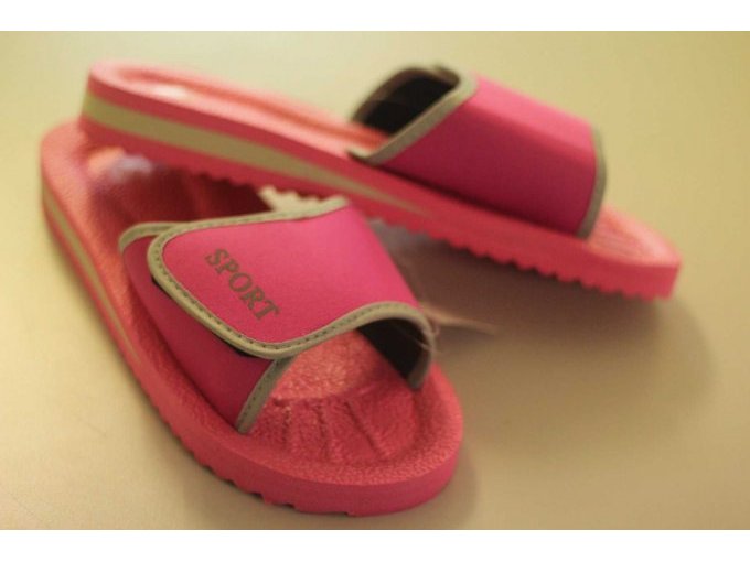 1 partij badslippers in nieuwstaat (2900 paar in verschillende maten) – foto 4 – kavel bij Zoll-Auktion, Suhl