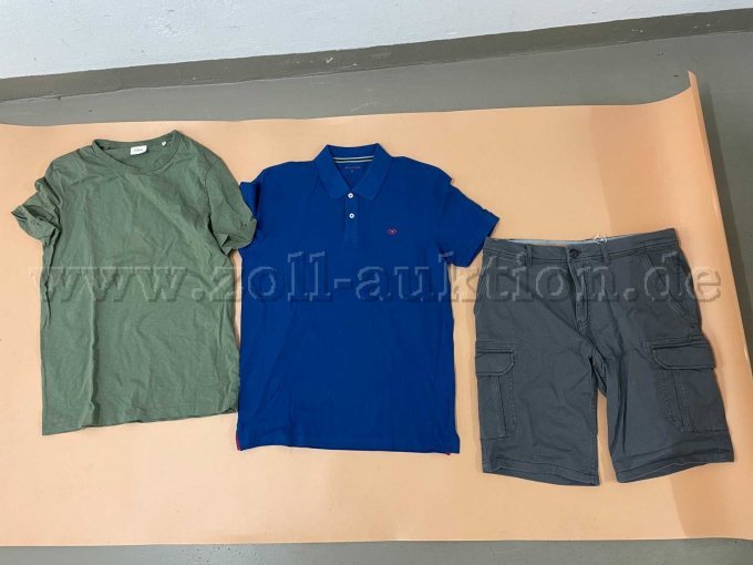 Ansicht Vorderseite T-Shirt, Polo-Shirt, Cargo-Hose