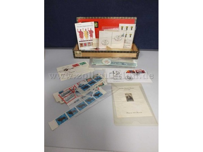 Exemplarische Darstellung der Briefmarken des Konvoluts
