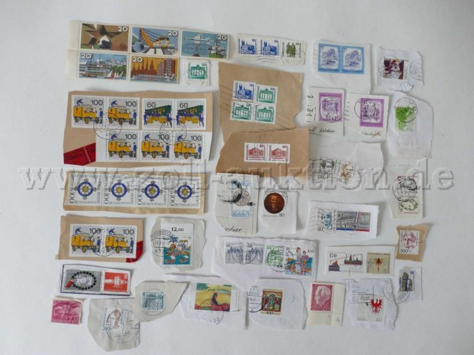 Teilansicht 180 lose Briefmarken