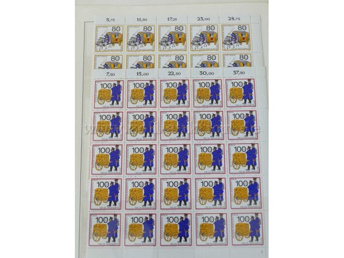 2 Bögen mit jeweils 25 Briefmarken