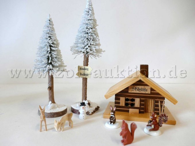 2 Bäume, Räucherhaus und Miniaturen